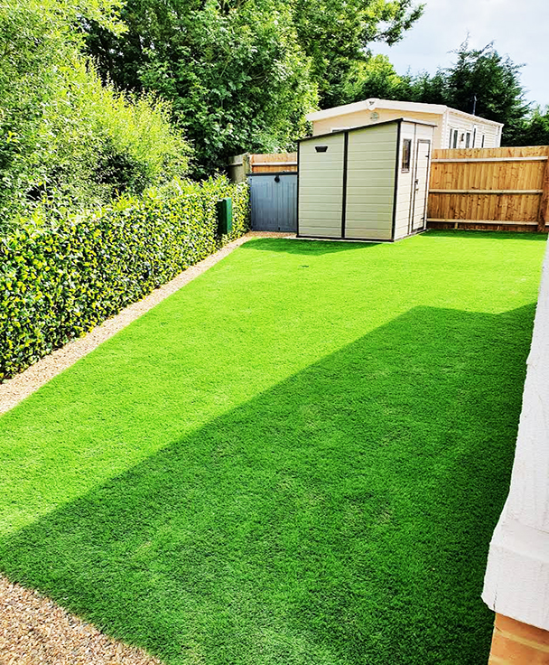 artificial-grass-lawn-abingdon-ox14-608-736